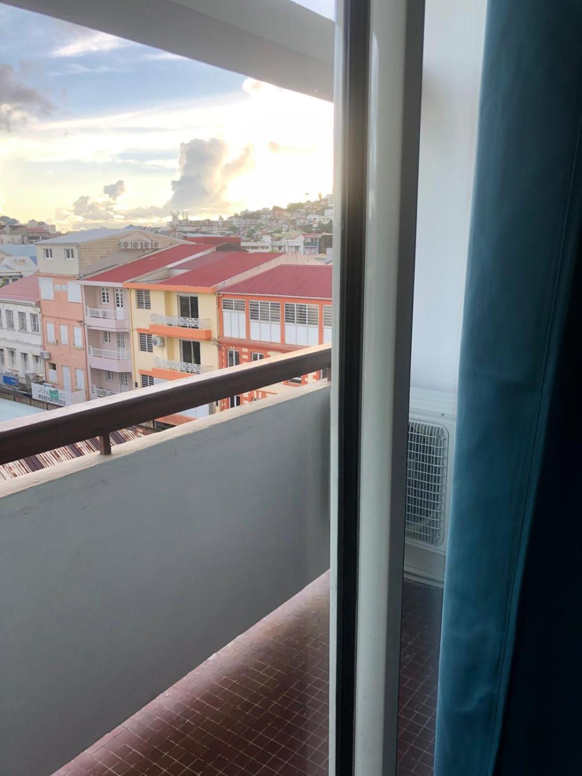 Appartement Au Coeur De Fort De France A Cote De La Bibliotheque Schoelcher! Ngoại thất bức ảnh